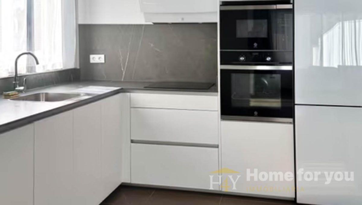 178293145_90376c16a6a88a51d78496aed343329e