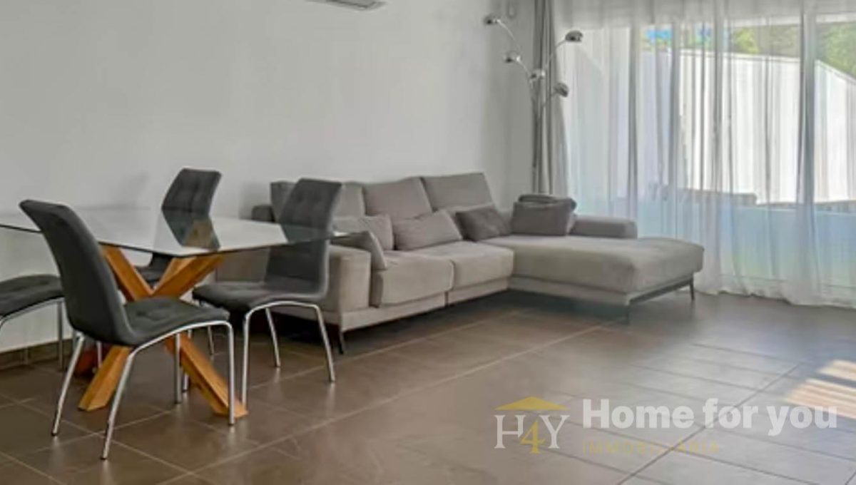 178293145_a047da6ed402734086740cbe332b120d