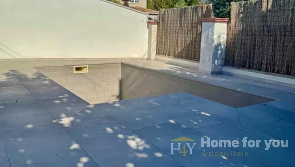 178293145_a7b3f64cbca196009b61aff53ee0e47b