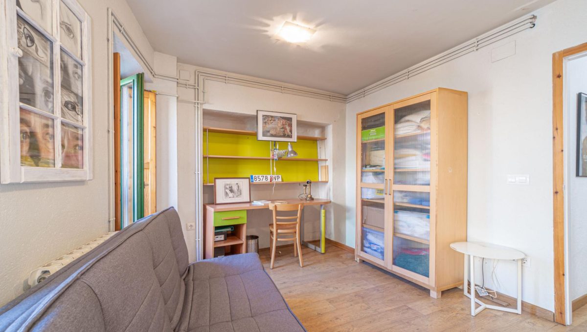 548082518_2e8977df0ce331db4a7ff41e301a3bd3