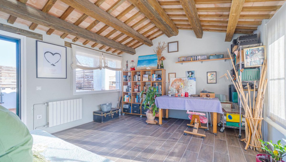 548082518_74b5f3318ffafd5a670c1b8badb80963