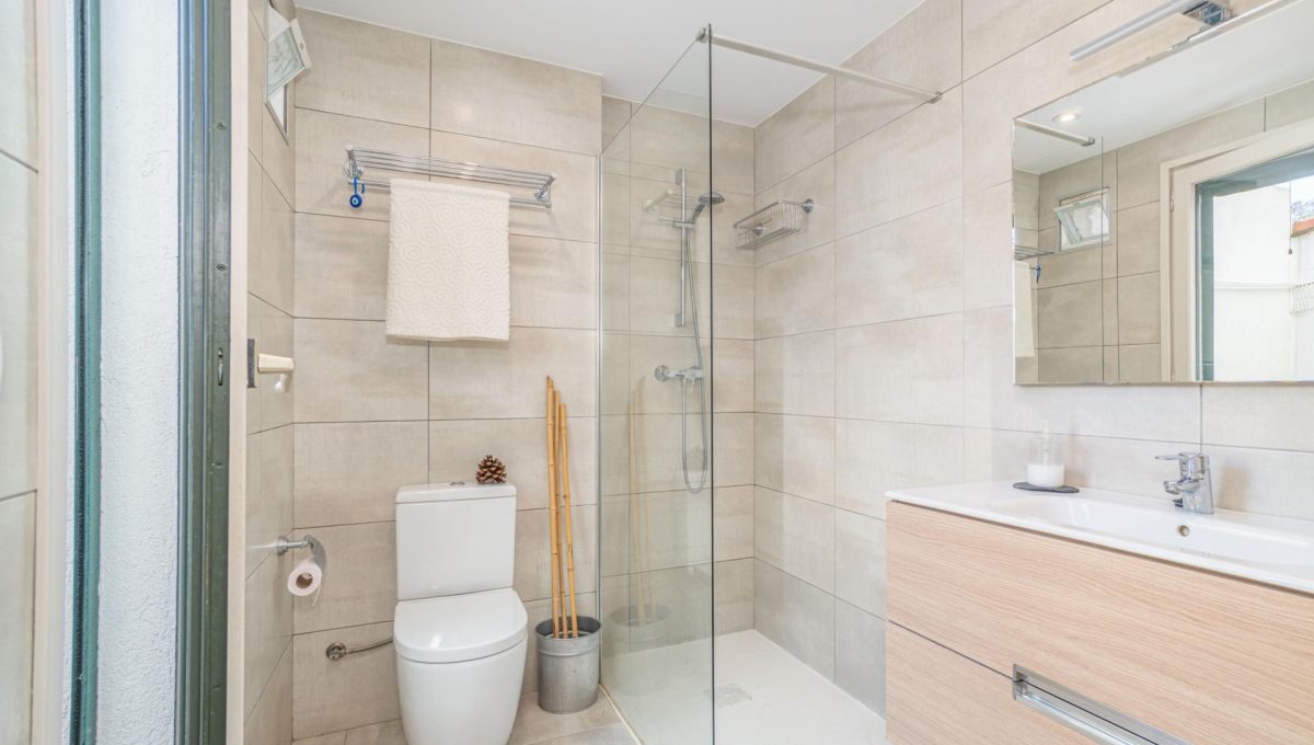 548082518_7a8a0c857896ff3f92ce3080002df194