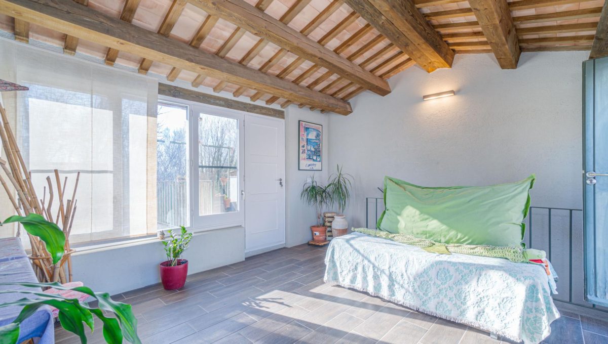 548082518_f7e06d5634df279b918de3e2a48f0109