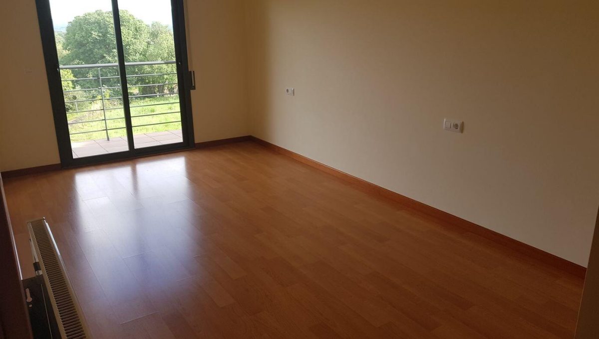 551343201_6283d84e0c7a01e348e9114cfe8eef57