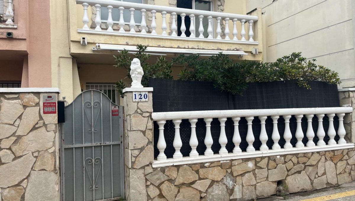 153833817_cb01e59474e0f89c5f468fea9ddab256