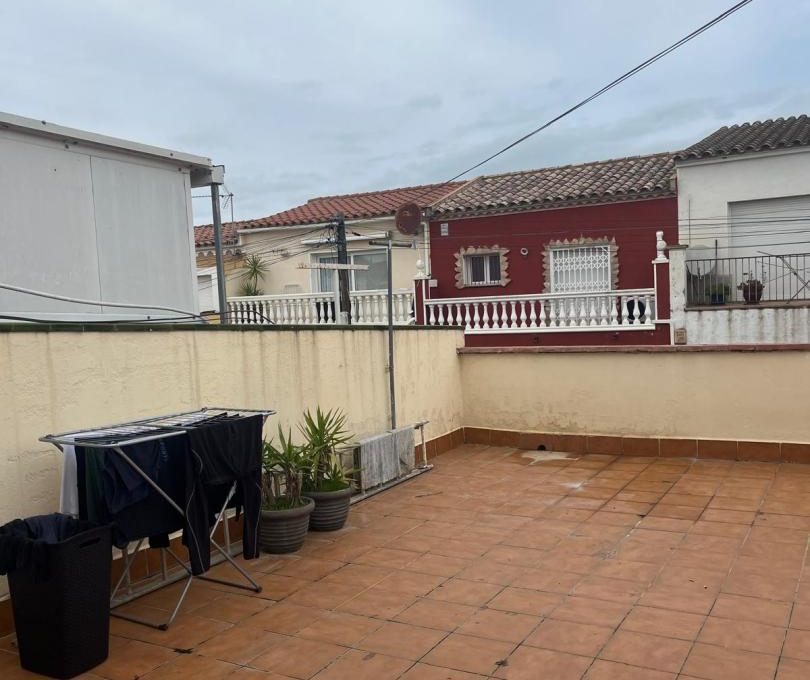 153833817_f3dbcee760b10a39af819863b03d2272