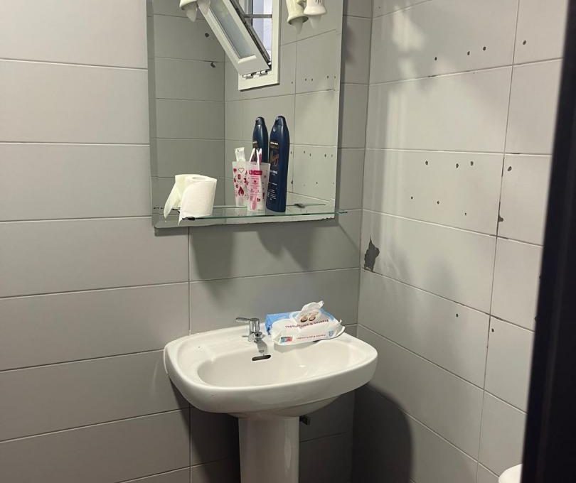 153833817_fe8c006ea445793b427be4b01419c01f