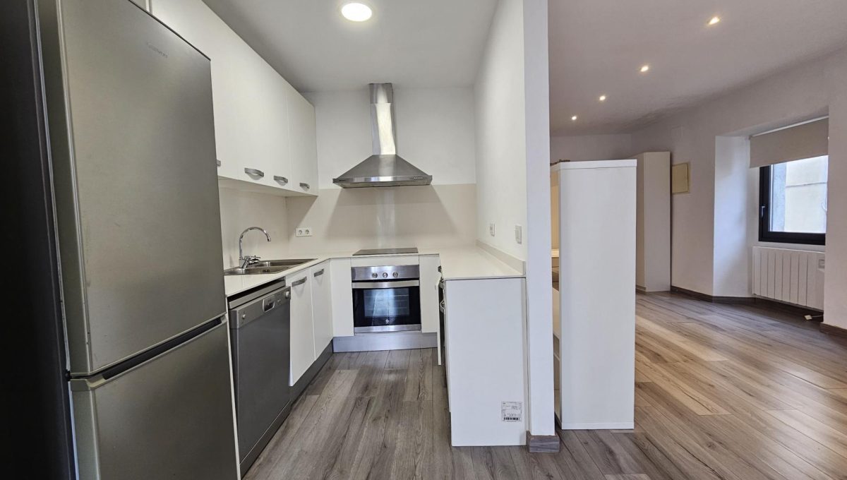 159949232_31f2e2ff7134f9177eae45a9166177c7