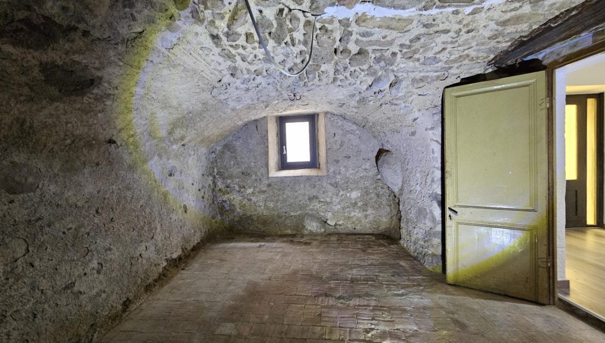 159949232_79c0a05435822d5ee8c12c4559196154