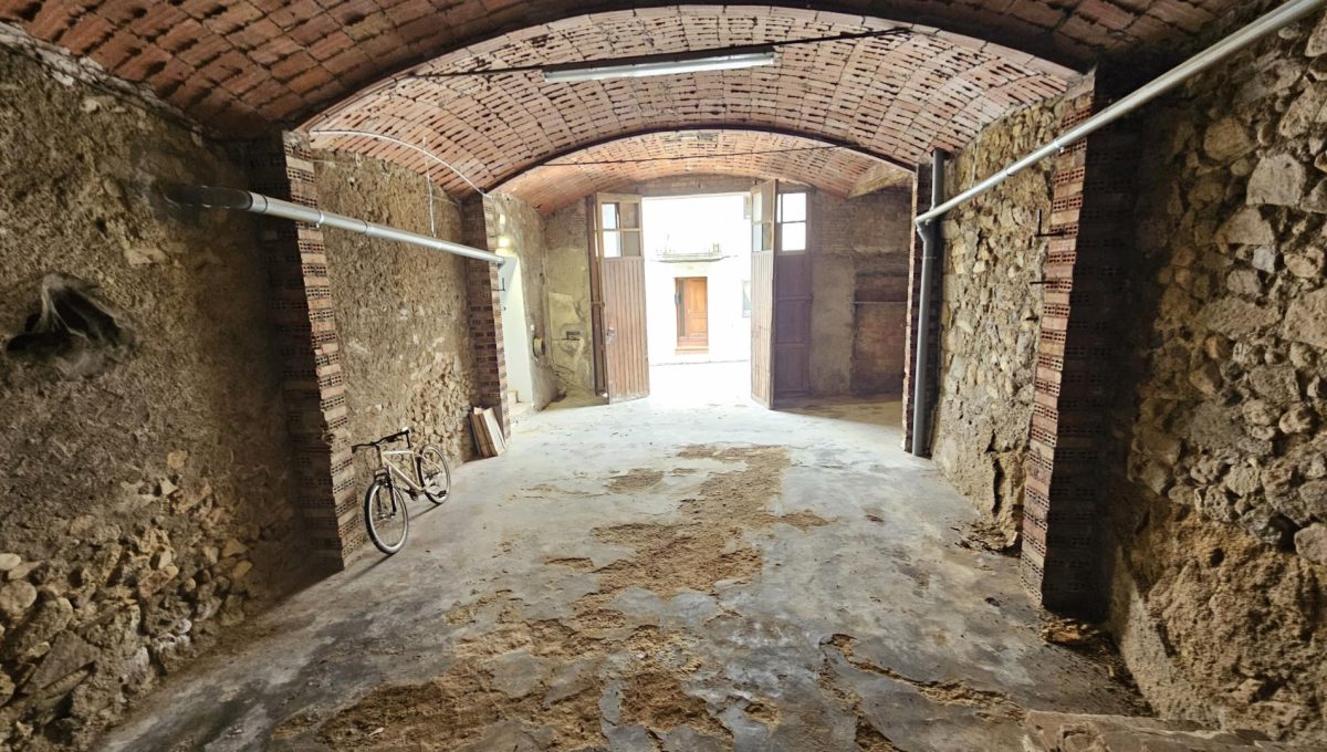 159949232_b477c037819d338618a28daf2be108bb