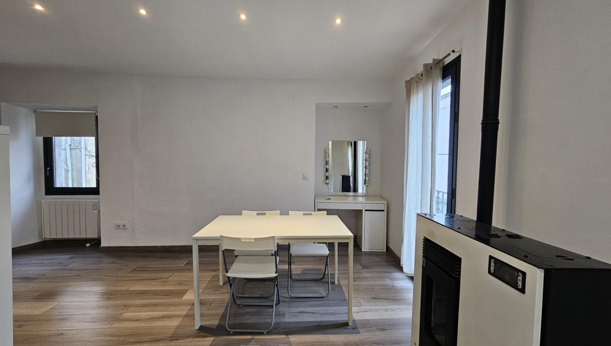 159949232_b64cf1aa274af6da56375ba7dccf93e9