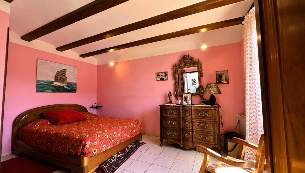 170996875_1d94da432e2134cd672a2a4780075f0b