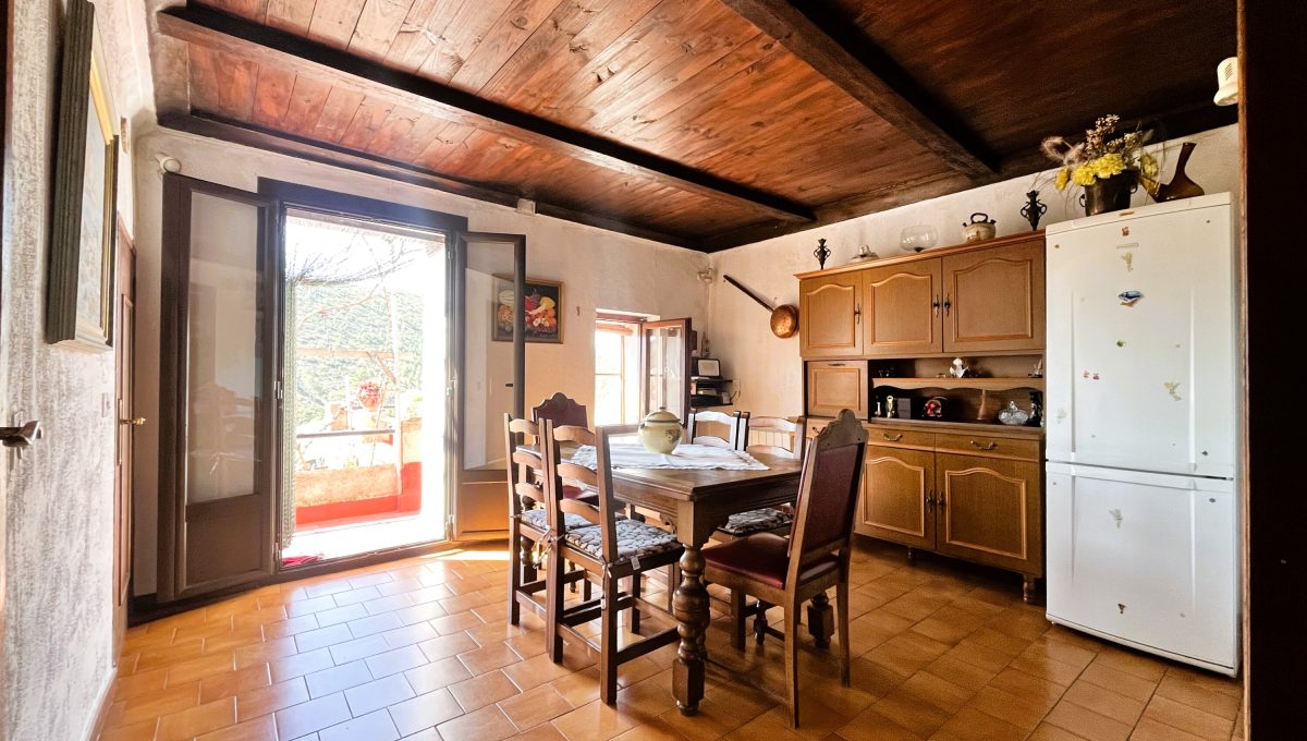 170996875_267d9ef26be378793f514522aec3a113