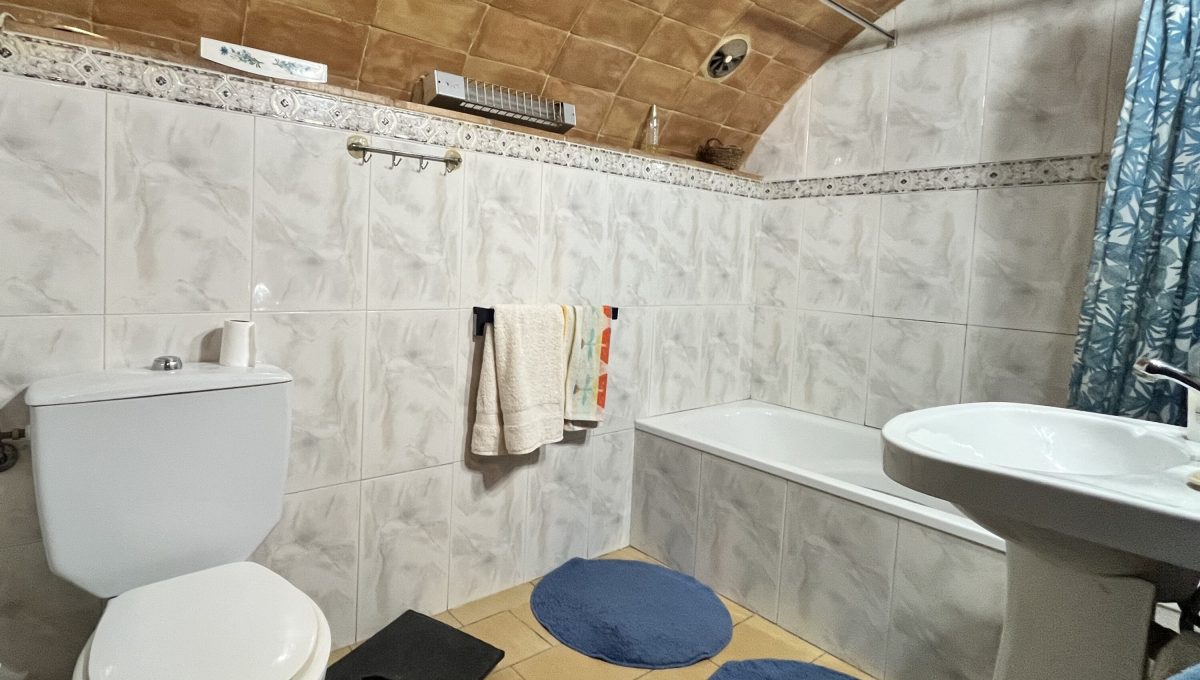 170996875_4ab4c7a893cae623e4532f680b450482