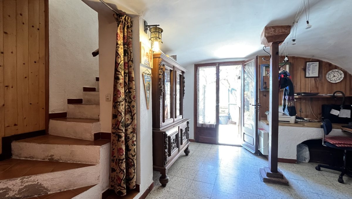 170996875_55ca51577b16e024ed98e1726c893e1e