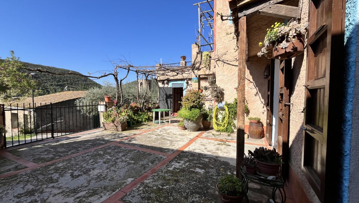 170996875_67993571a9f2bfb0ddfe35fad4049aa2