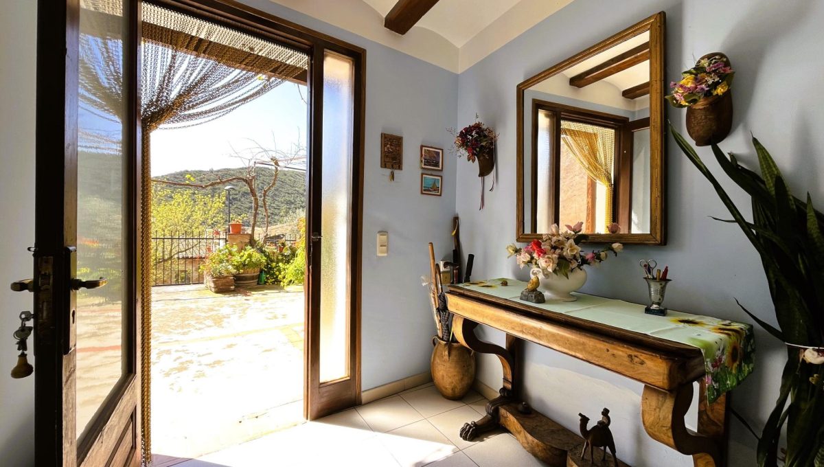 170996875_84ff8a4772262c407f8a6611511b8dfe