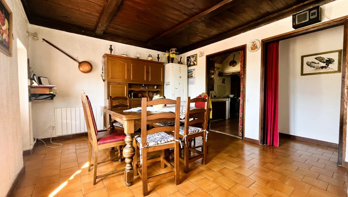 170996875_8707d85fe2f3d6c5cdba89022c5daad6