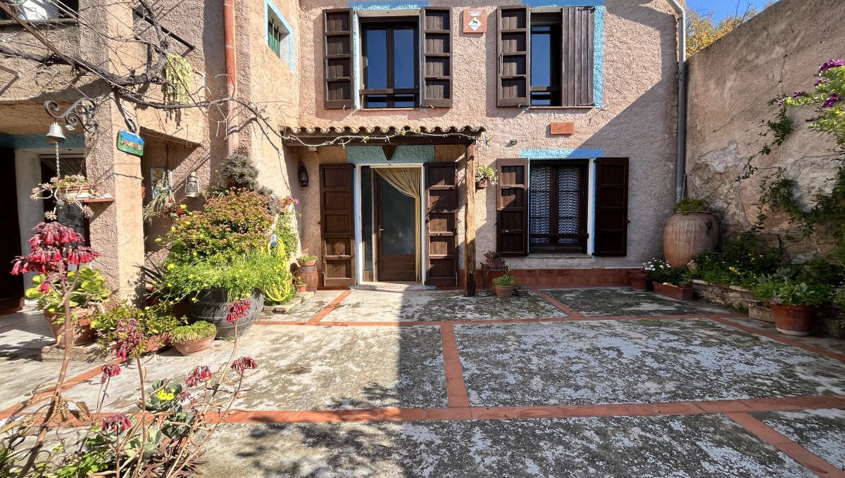 170996875_c5d5aa801668d82bc5ee10236bdec6a5