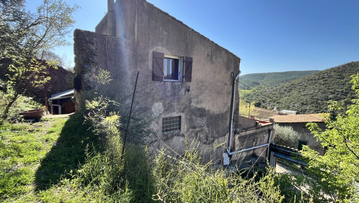 170996875_ce6ad2f234663c5e29c54ad5cc3e9394