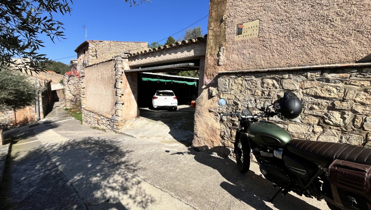 170996875_d5e375e690e1fa923980cff5de3f3dc6