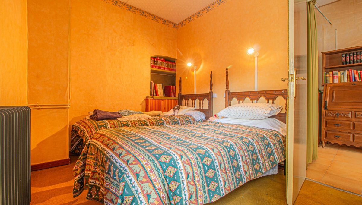 172225831_3af915e46cb87a53884a7d0891cff975