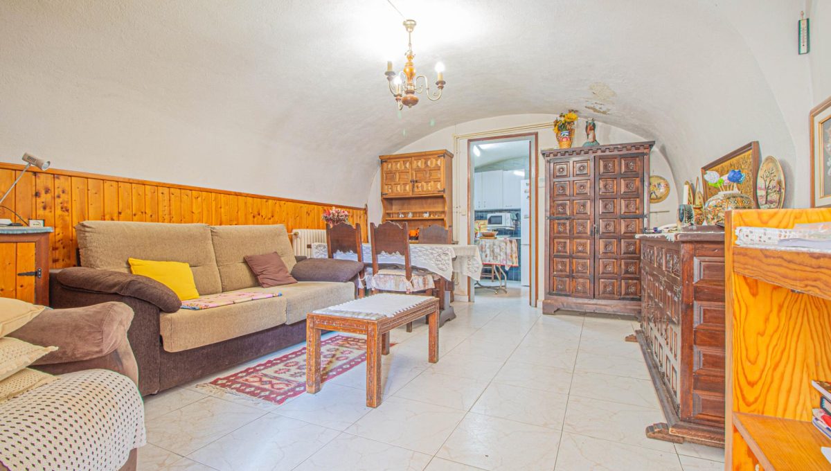 172225831_f887147a5978659bd0d1fe5ed5c7e507