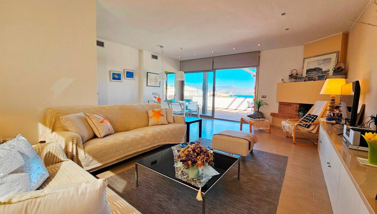 183958851_0f1585e1a03fd02fdb29c61faab23cdb