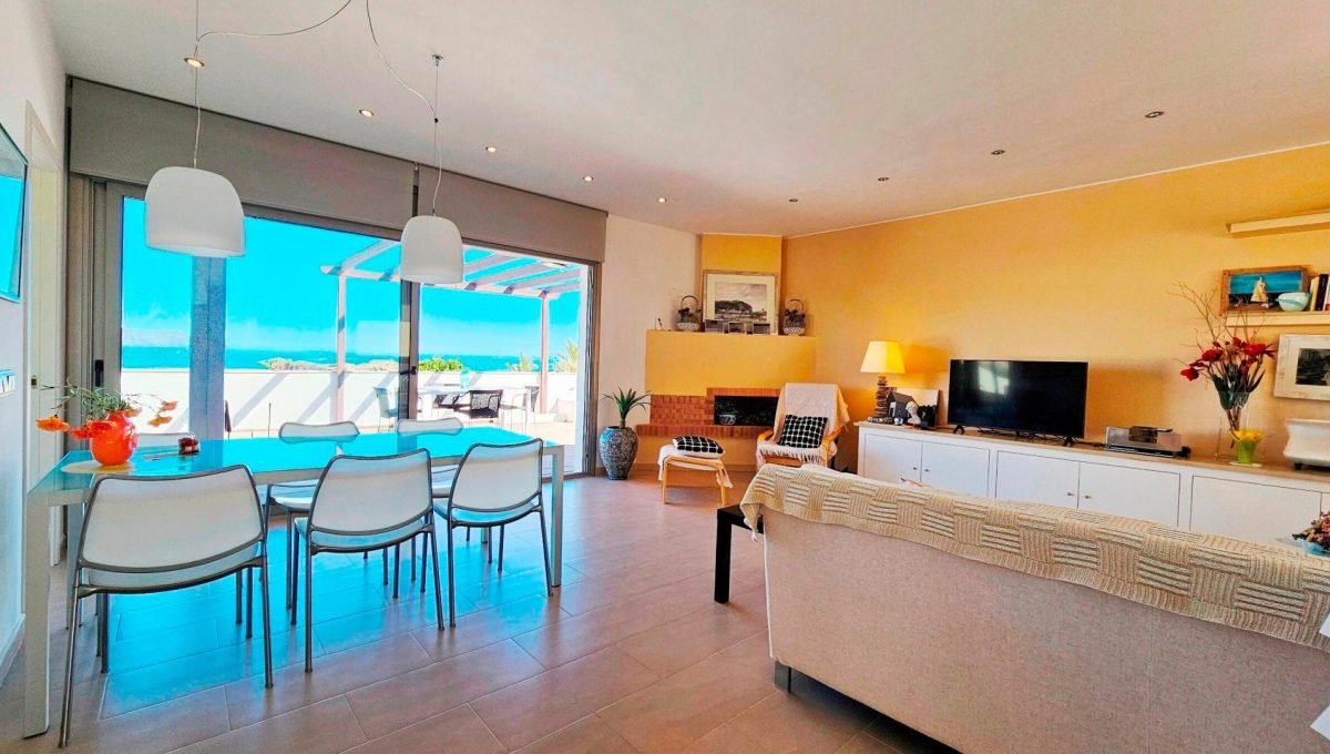 183958851_2ad49c9d4470924e1814c7c6e2d8063e