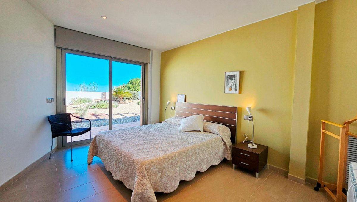 183958851_2aea08fe1148e951baa28c71c6860202