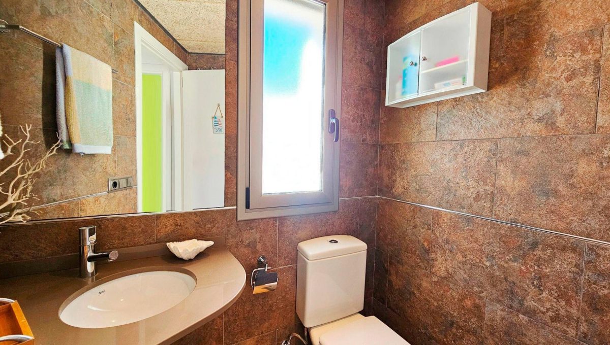 183958851_65955bc0464190573504fee936415250