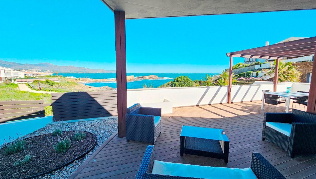 183958851_ac54fef8108b27d85a664e0e0a67c23c