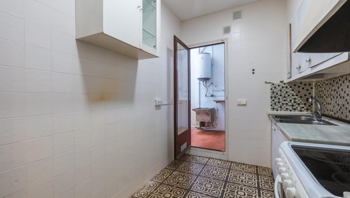 192137242_15ef8e4dd632ac7d9f5312fd2cef80aa