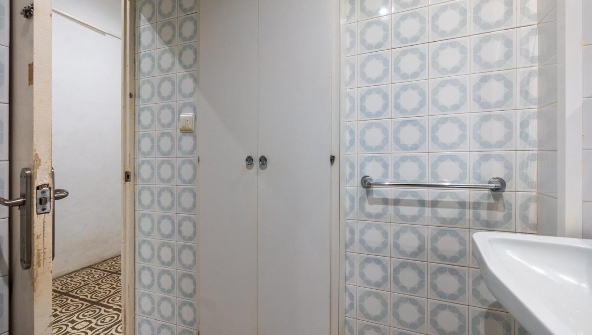 192137242_256c655fef6f1a6644cf2a801bfb1921