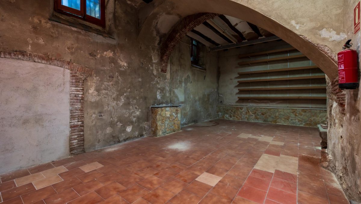 192137242_45c4a0ea186357e81adc12cfe30007dc