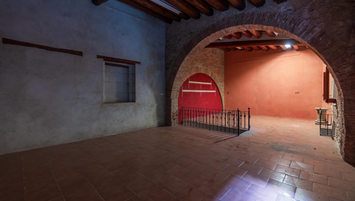 192137242_8e8a274369f7cf309a81c7f2d3369563