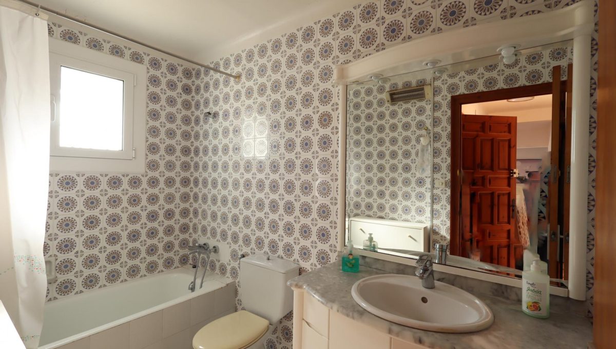 309621968_48cc12458bd8282671d02eaa8bfd4f81