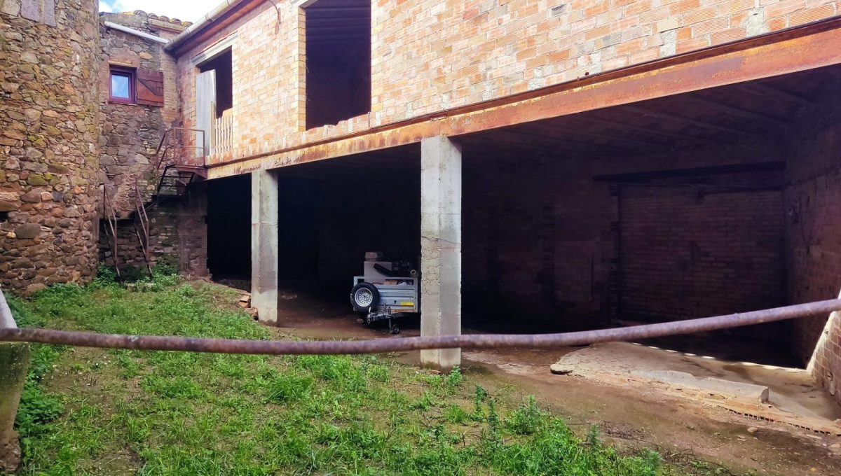 328642547_92c4f6a1ba3927089998456e4e5cd92e