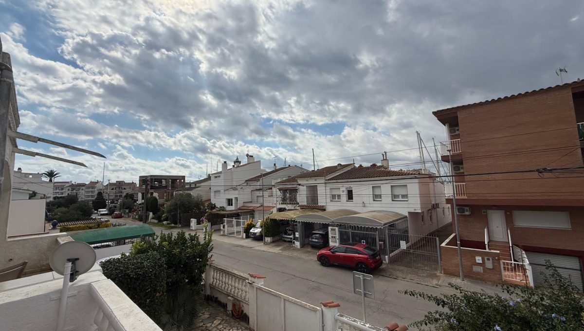 349664349_68b29862019c88d06ba681b7aadd739a