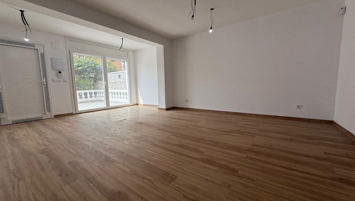 349664349_cf91d62f0cd090ff158928858b1c2a2c