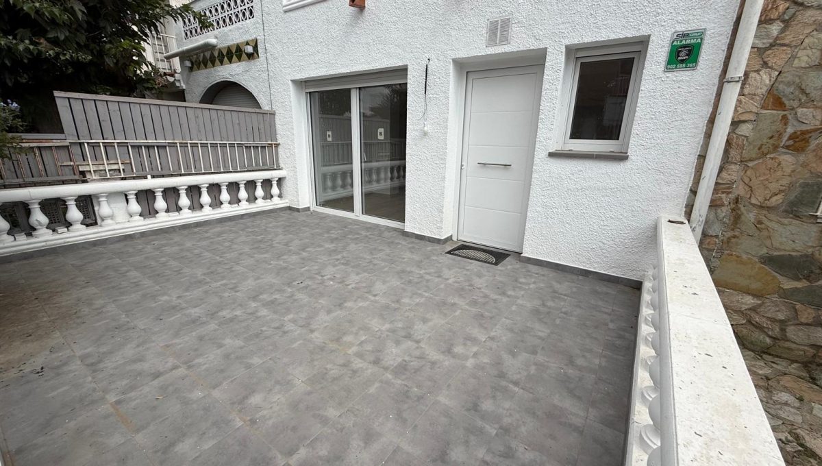 349664349_d23afb37dc6845d276904179f71b10e2