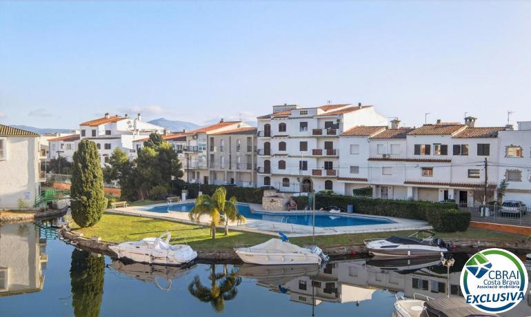 PORT SOTAVENT Luminoso apartamento con vistas al canal, piscina y parking comunitarios