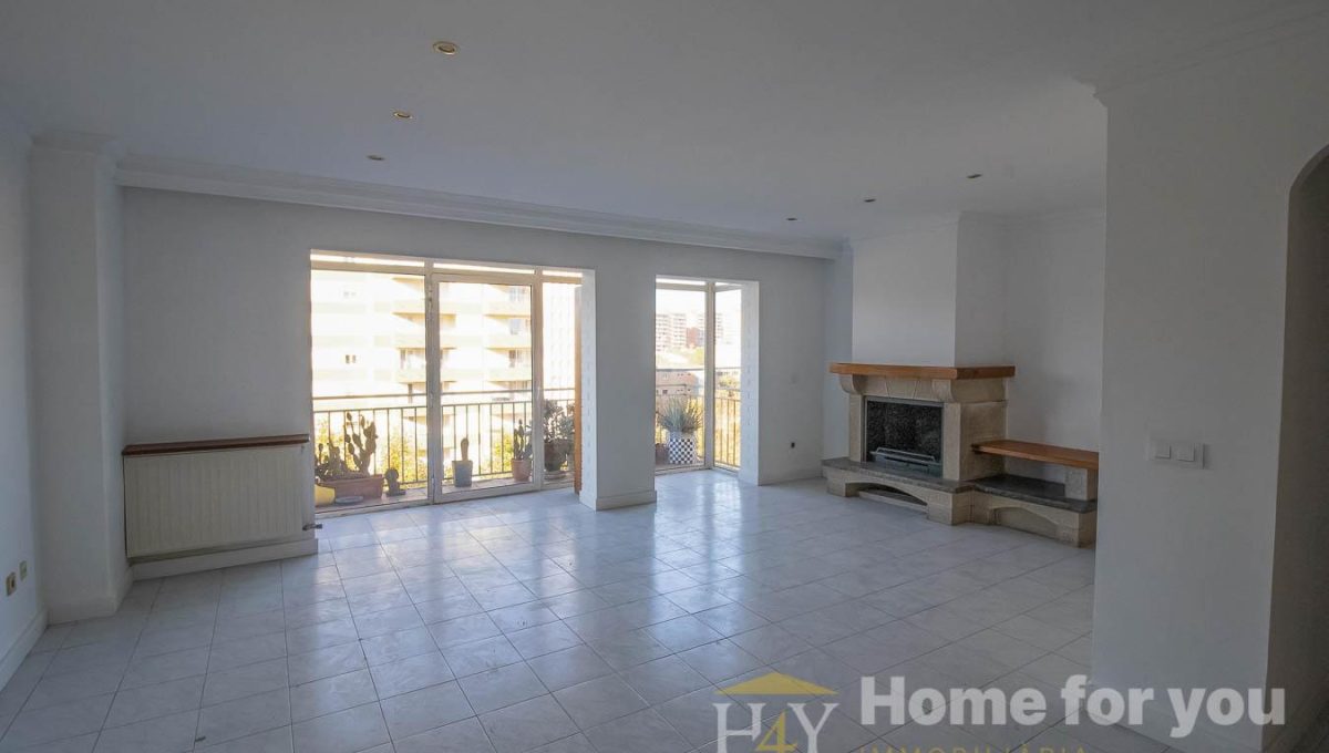 615912336_ba48204c58e5cfc01b527a6188349fe0