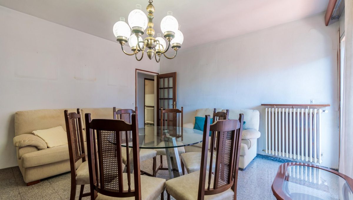 631573982_6160ba5323d282686598ff24f74f98c8