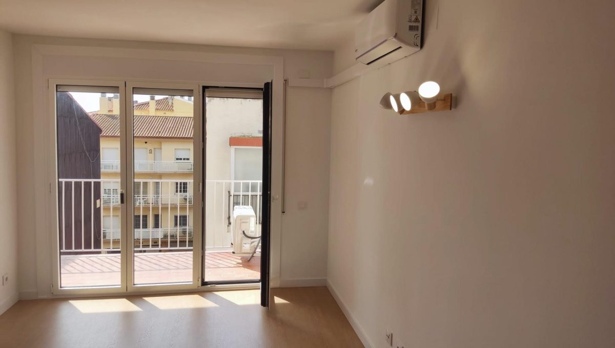 786732201_b4a1bae34ad4d0ce781f0a85a90af84d