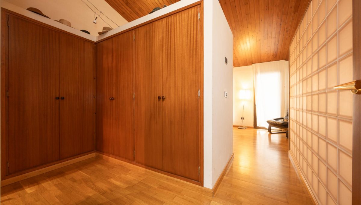 792425437_4f17dfff8ffc14e26b9963caae740e3b