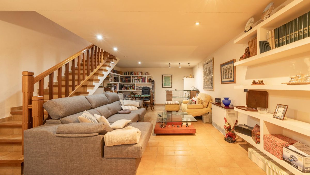 792425437_7ecb694014a26404d8100f5d82b6387d