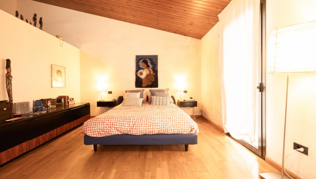 792425437_f3c8a8c5969414cd9ff3055cd69bb60e