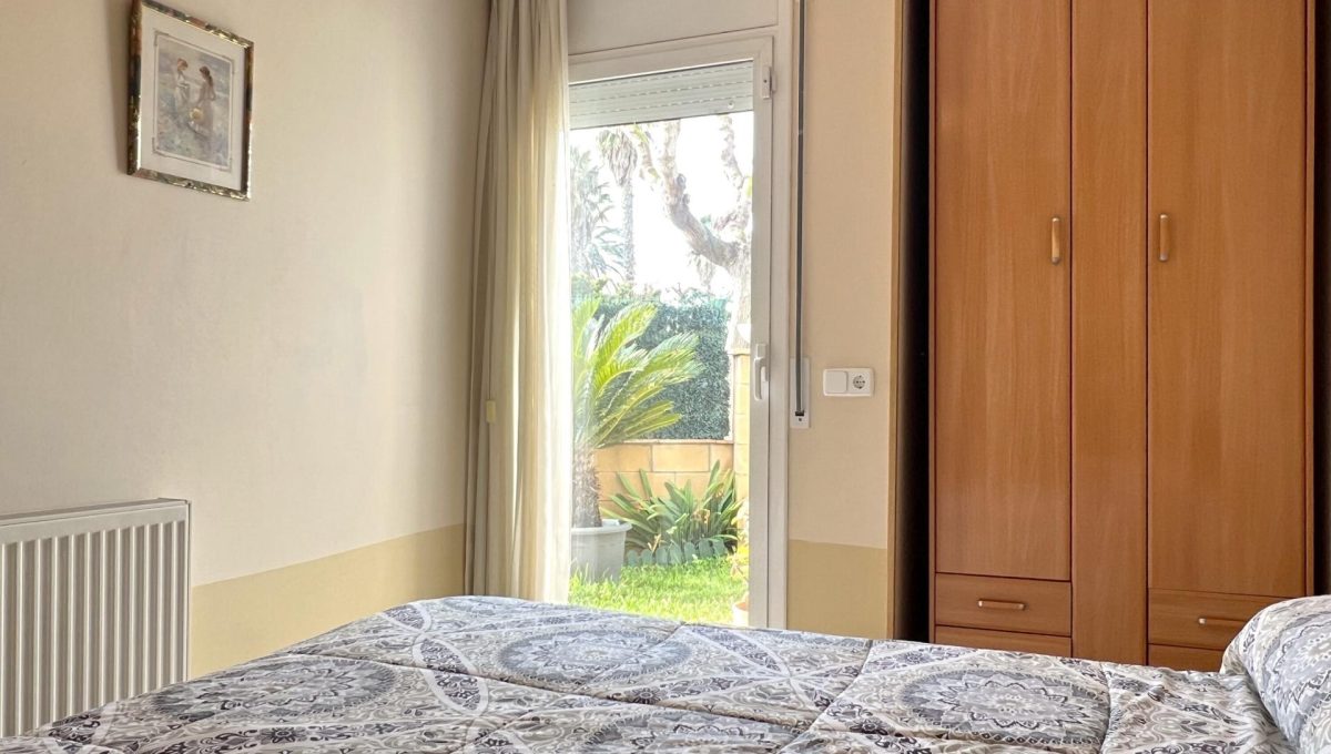 866044391_12e5c124063c59ea0fa5c3bff0c84b39