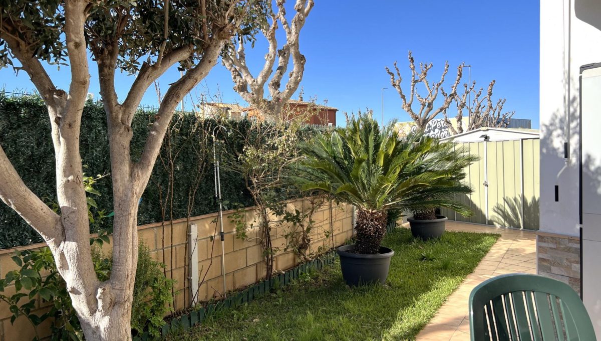 866044391_aba04c96fdcc0b39faf762d453052300